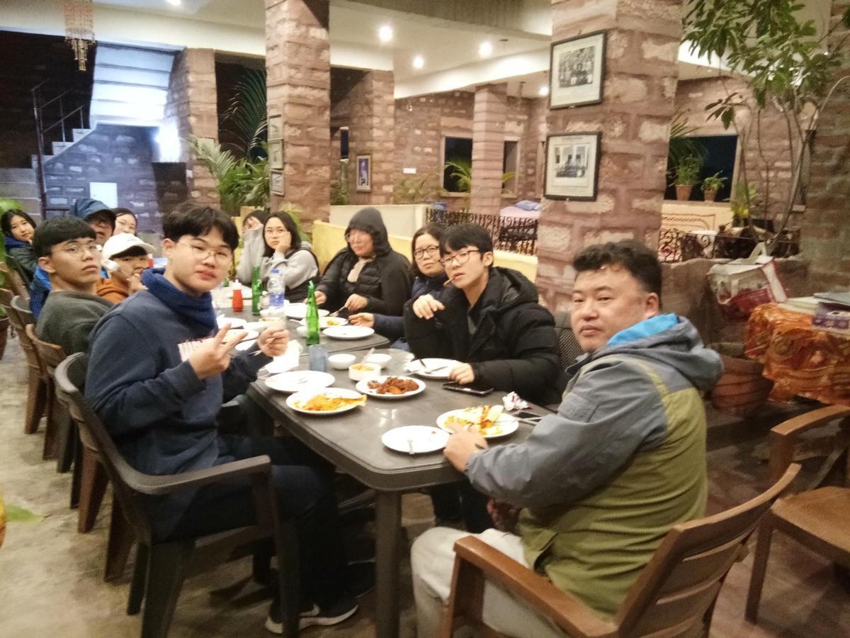 Gopal Home Stay & Guest House Джодхпур Экстерьер фото